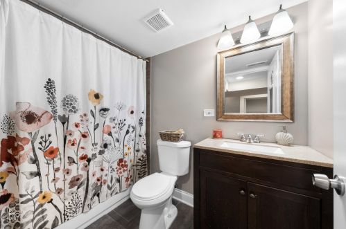 3912 59 Pl, Chicago IL 60629-4522 exterior