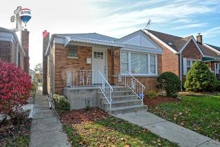 3743 70 St, Chicago IL  60629-4215 exterior