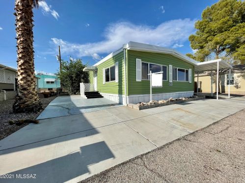 5652 Circle Z St, Tucson, AZ 85713-4415