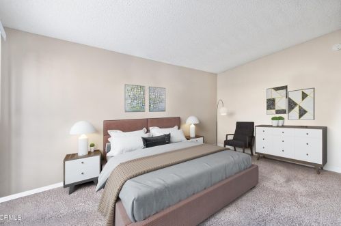 3211 Madera Pl, Oxnard CA 93033-5757 exterior