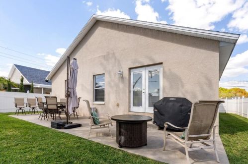 2722 Braddock St, Tampa FL 33607-1107 exterior