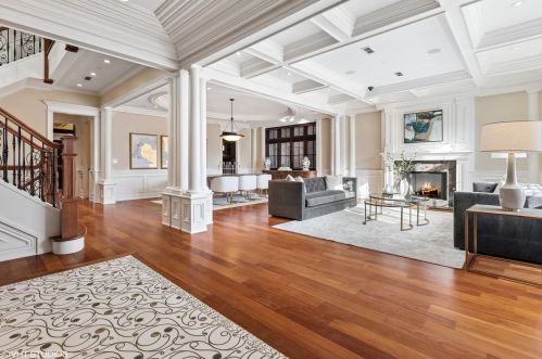 716 Schubert Ave, Chicago IL 60614-1247 exterior