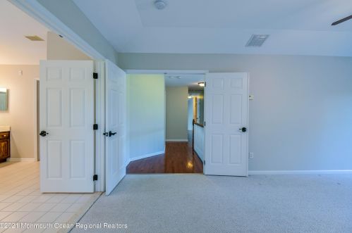 5 Markus Ct, Jackson Twp NJ  08527-2886 exterior