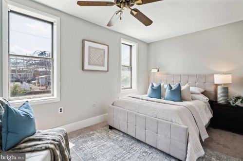 2607 Christian St, Philadelphia PA 19147-3612 exterior