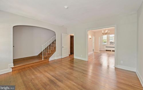 3905 W St, Washington DC  20007-1769 exterior