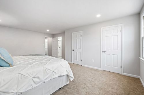 2312 Mill Grove Rd, Pittsburgh PA 15241-2726 exterior