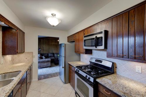 2841 Flamewood Dr, Saint Louis MO  63129-2525 exterior