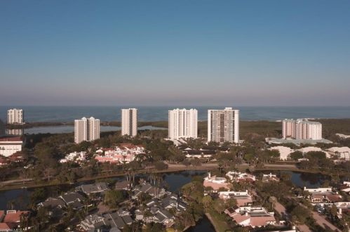 651 Bridgeway Ln, Naples FL exterior
