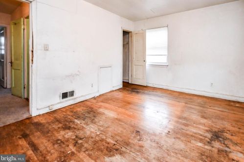 4609 Clay St, Washington DC 20019-1422 exterior