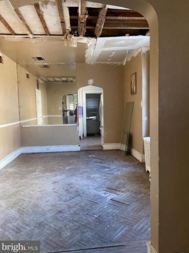 734 58 St, Philadelphia PA 19143-2432 exterior