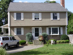 51 Elm St, Newton, MA 02465-1863