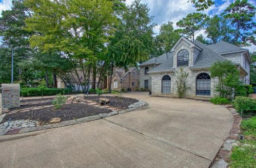 3130 Lake Island Dr, Montgomery TX  77356-8968 exterior