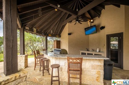 2763 Frontier, Spring Branch TX 78070-5949 exterior