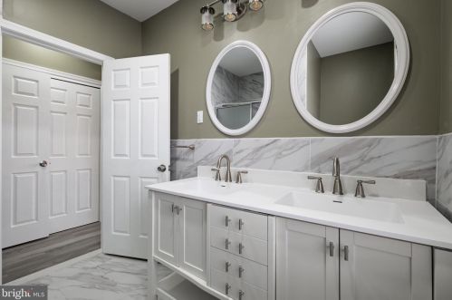 3123 Cedar St, Philadelphia PA 19134-4319 exterior