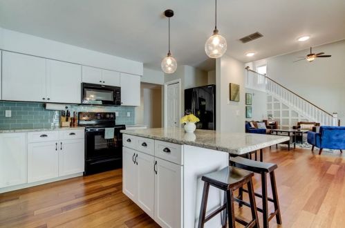 12216 Twin Br Acres Rd, Tampa FL 33626-3711 exterior