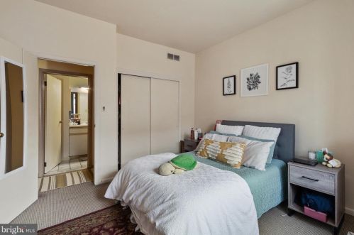 1005-07 2nd St, Philadelphia PA exterior