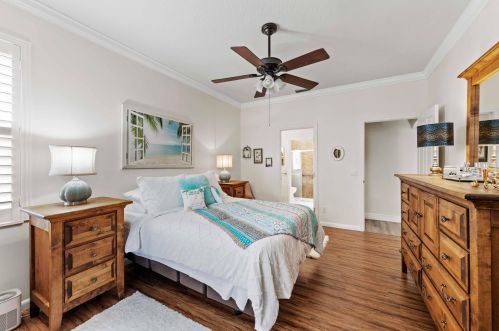 592 Cortina Ln, Fort Pierce FL 34986-1742 exterior