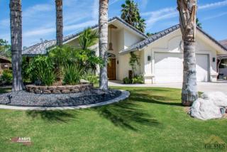 9804 Tuscarora Dr, Bakersfield CA  93312-2442 exterior