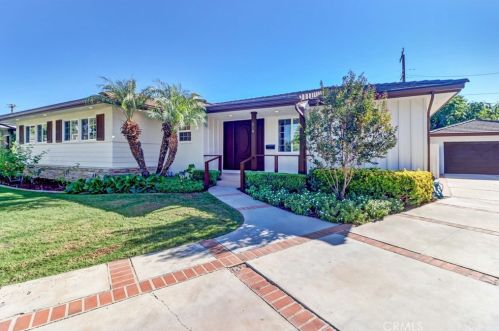 518 El Camino Dr, Fullerton CA  92835-4023 exterior