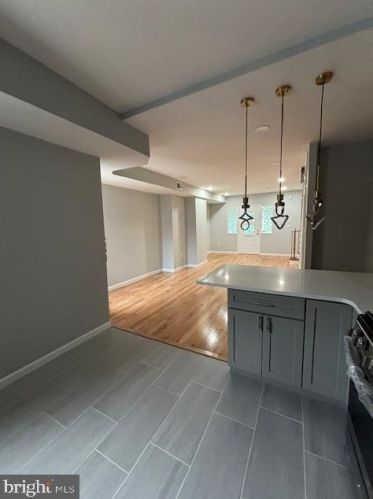 5937 Leithgow St, Philadelphia PA 19123-2127 exterior