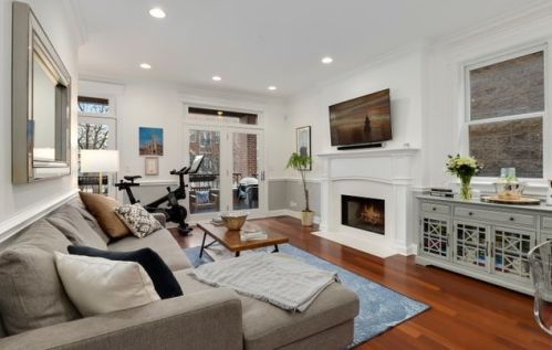 1823 Sheffield Ave, Chicago, IL 60614-5026