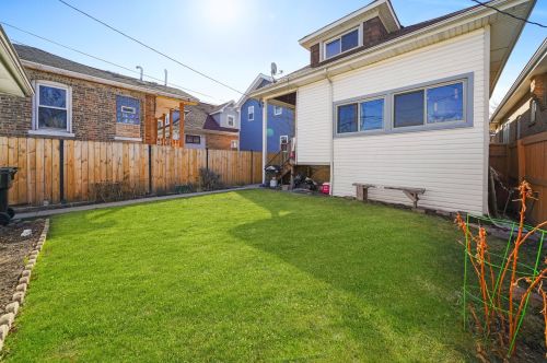 4514 Schubert Ave, Chicago IL 60614-1505 exterior