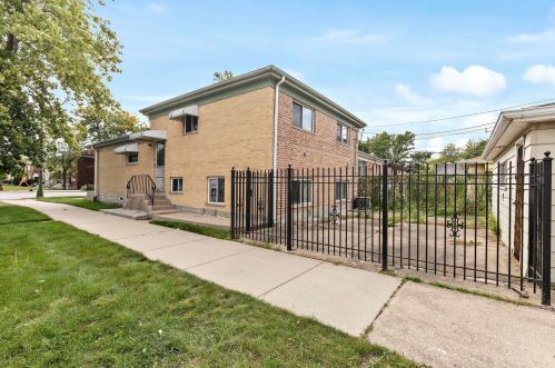 634 95th St, Chicago IL 60617-5053 exterior