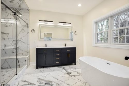 78 Elmwood Dr, Livingston NJ 07039-2233 exterior