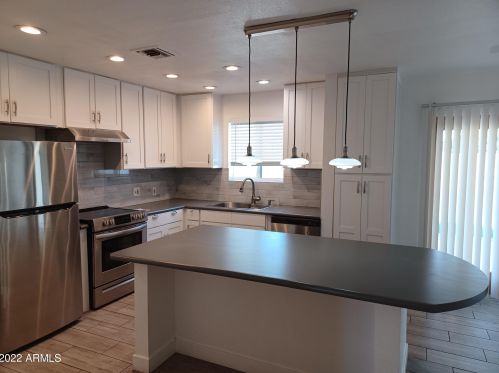 6725 10th St, Phoenix AZ  85014-1022 exterior