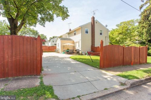 2504 48 St, Camden NJ 08110-2912 exterior