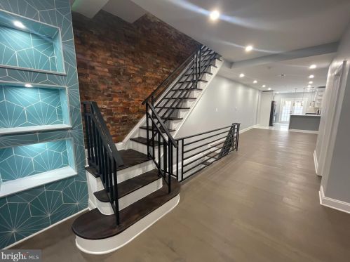 1617 Allengrove St, Philadelphia PA  19124-2729 exterior