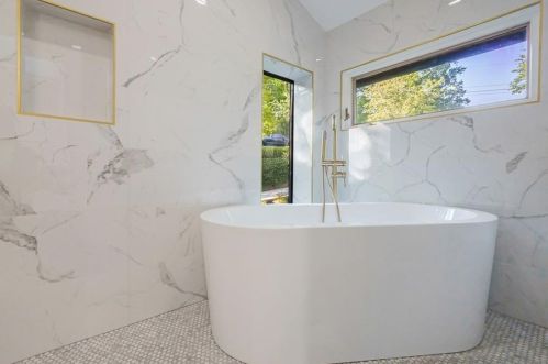 620 Colebrook Ct, Atlanta GA  30327-4710 exterior