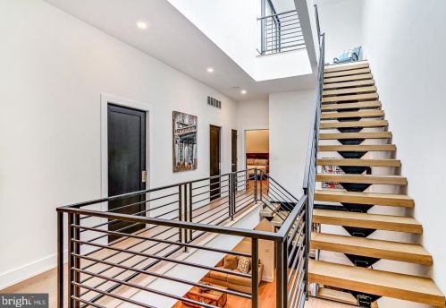 1261 26 St, Philadelphia PA 19146-4402 exterior