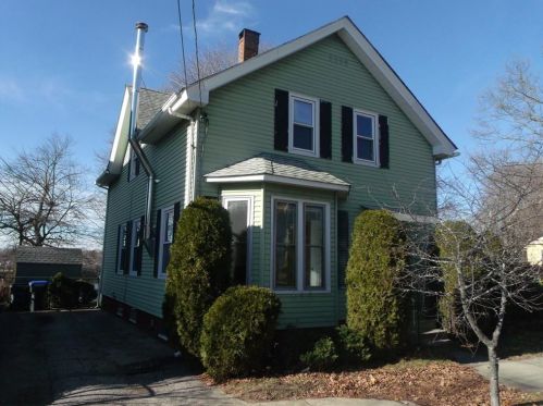 64 Crescent St, Providence RI  02907-3237 exterior