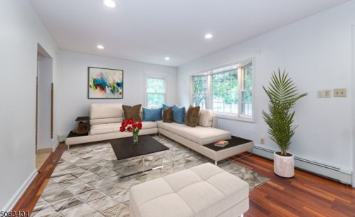 51 Elmwood Dr, Livingston NJ  07039-2231 exterior