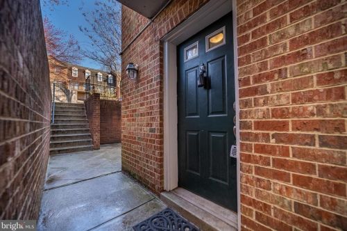 3932 Chesterwood Dr, Silver Spring MD  20906-2865 exterior