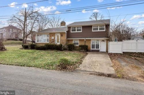 111 Hillside Ave, Haddon Heights NJ 08035-1132 exterior