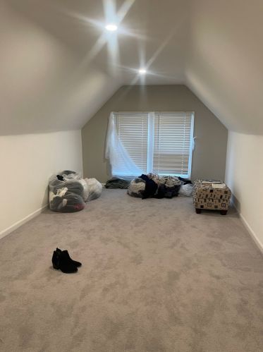 8008 Saginaw Ave, Chicago IL 60617-1351 exterior