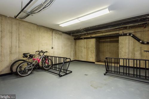 512 Girard Ave, Philadelphia PA  19125-3390 exterior