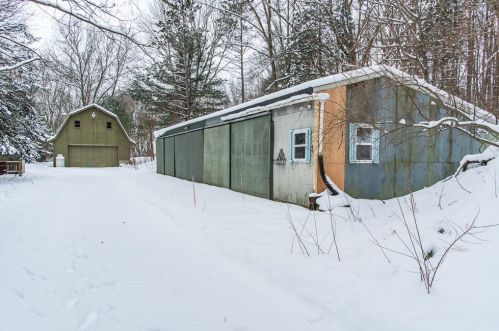 2910 5 St, Kalamazoo MI 49009-8589 exterior