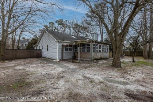 54 Morris Blvd, Berkeley Township NJ 08721-3555 exterior