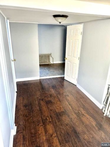 51 Shaler Ave, Fairview NJ  07022-2111 exterior