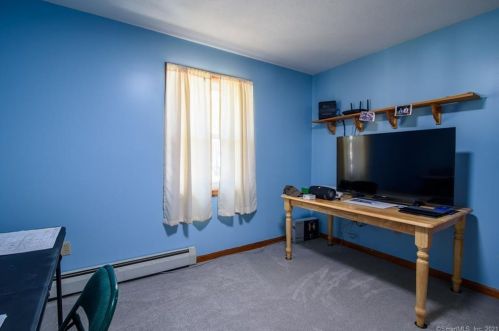 122 Pleasant Vw Dr, Killingly CT 06241-1214 exterior