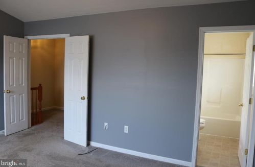 204 Walnut St, Hanover PA 17331-2534 exterior