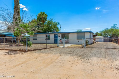 6708 Melody Ave, Tucson, AZ 85756-9471