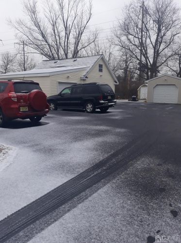 283 Central Ave, Edison NJ 08817-3114 exterior