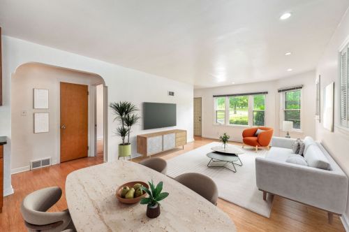 2819 Howell Ave, Milwaukee WI 53207-2054 exterior