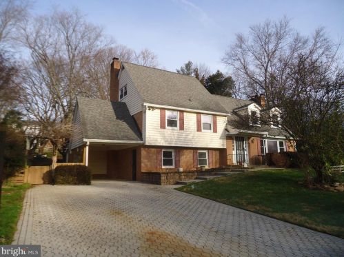 8014 Birnam Wood Dr, Mc Lean VA  22102-2711 exterior