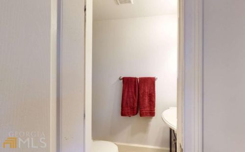 3185 Cloverhurst Dr, Atlanta GA 30344-4509 exterior