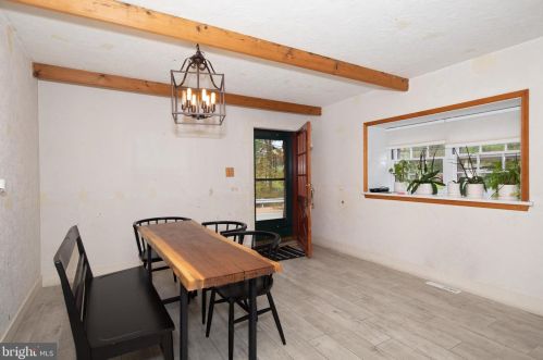 2367 Vly Rd, Huntingdon Valley PA 19006-6007 exterior